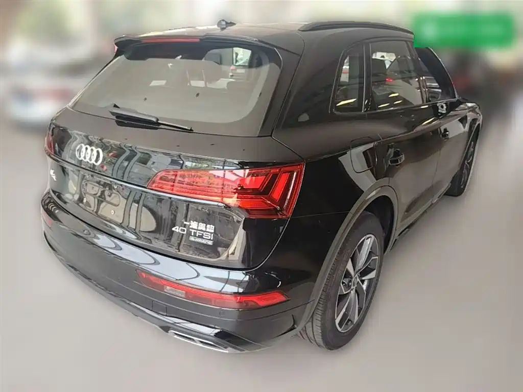 Audi Q5L 2025 — фото 12
