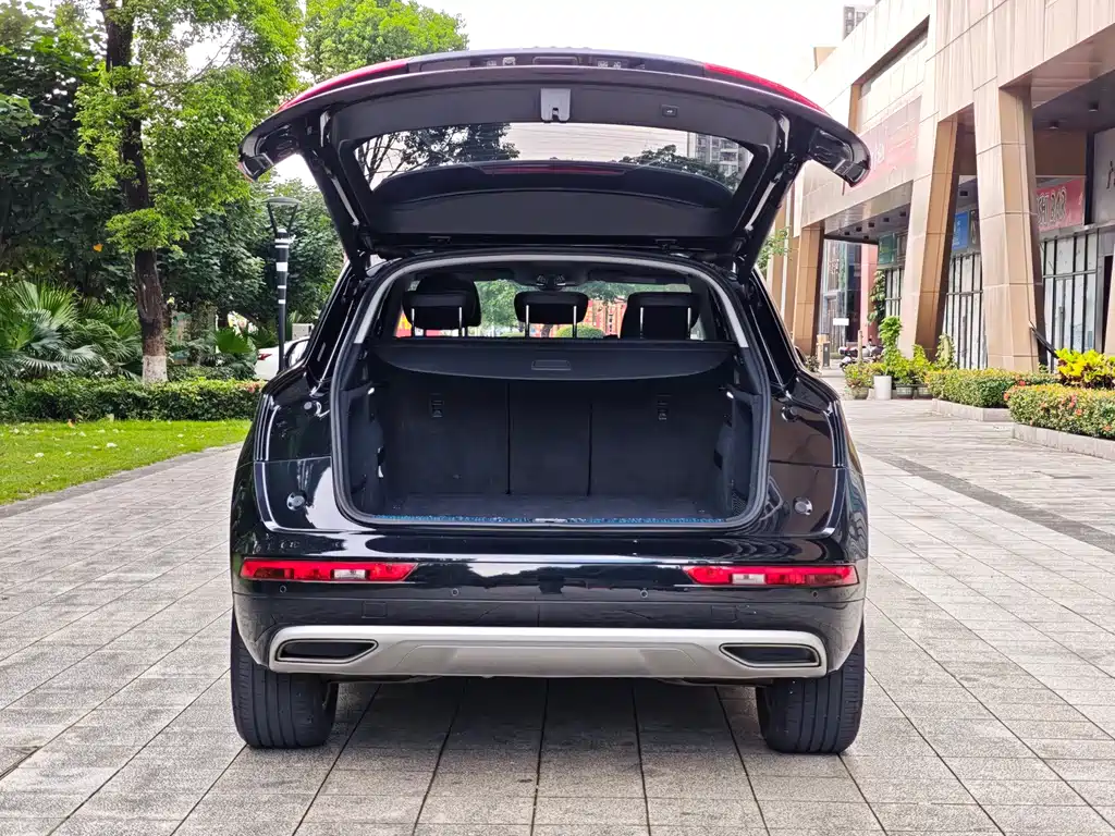 Audi Q5L 2021 — фото 12