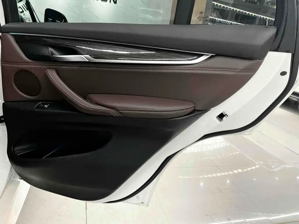 BMW X5 2018 — фото 14