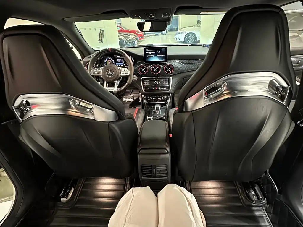 Mercedes-Benz CLA AMG 2015 — фото 9