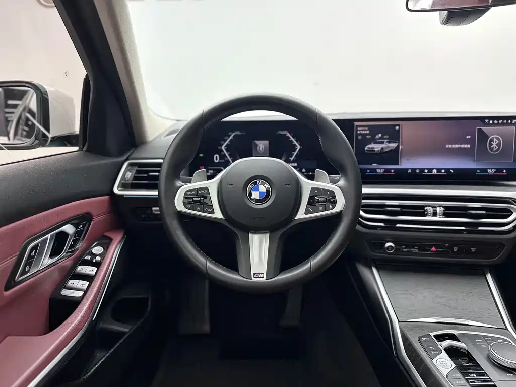 BMW 3 Series 2023 — фото 10