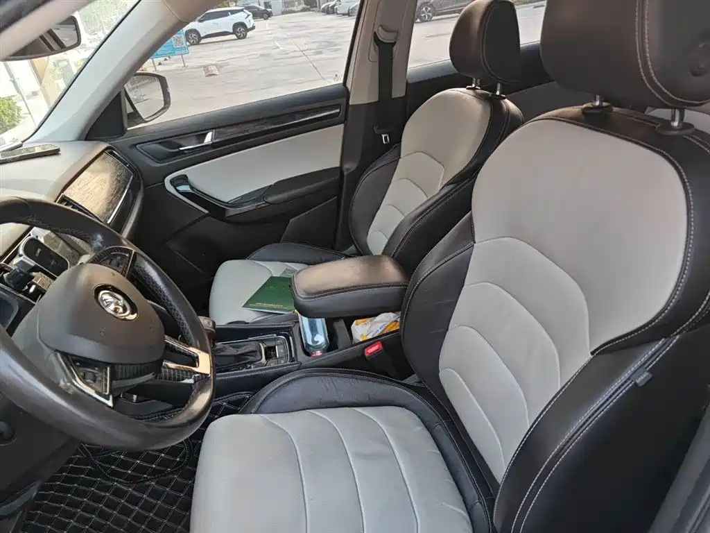 Skoda Kodiaq 2017 — фото 16