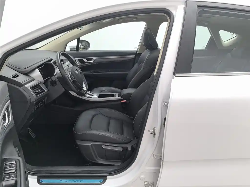 Geely Emgrand GS 2018 — фото 10