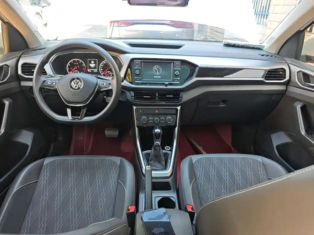 Volkswagen T-Cross 2019 — фото 10