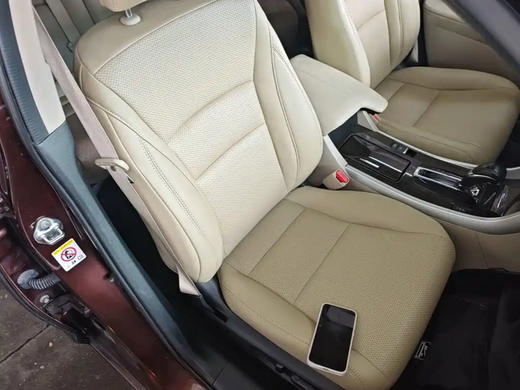 Honda Accord 2014 — фото 25