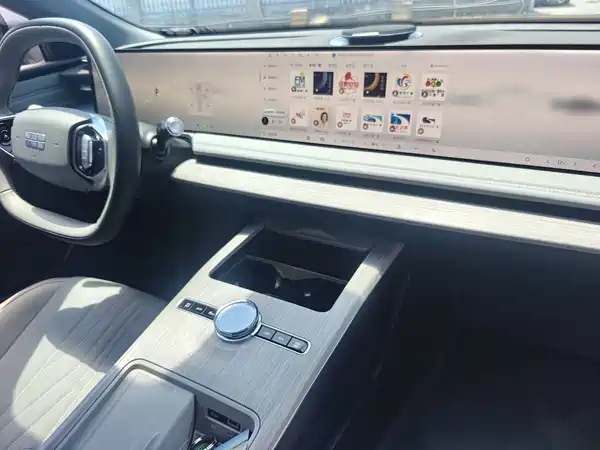 Geely Galaxy E8 2024