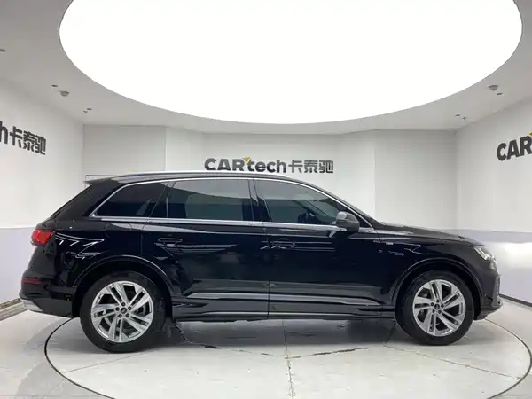 Audi Q7 2023