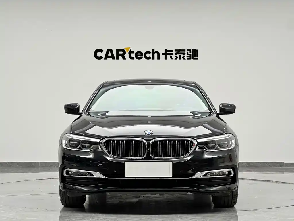 BMW 5 Series 2018 — фото 2