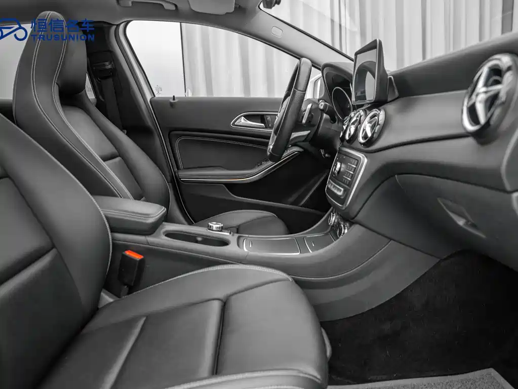 Mercedes-Benz GLA 2019 — фото 12