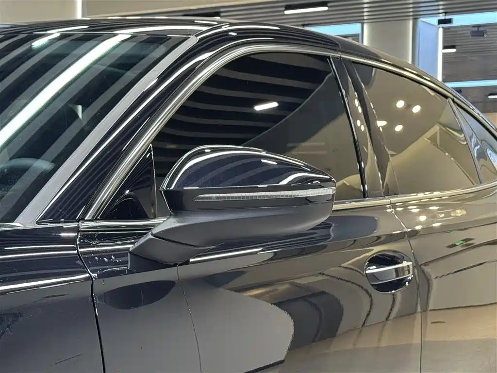 Volkswagen Passat 2025 — фото 13