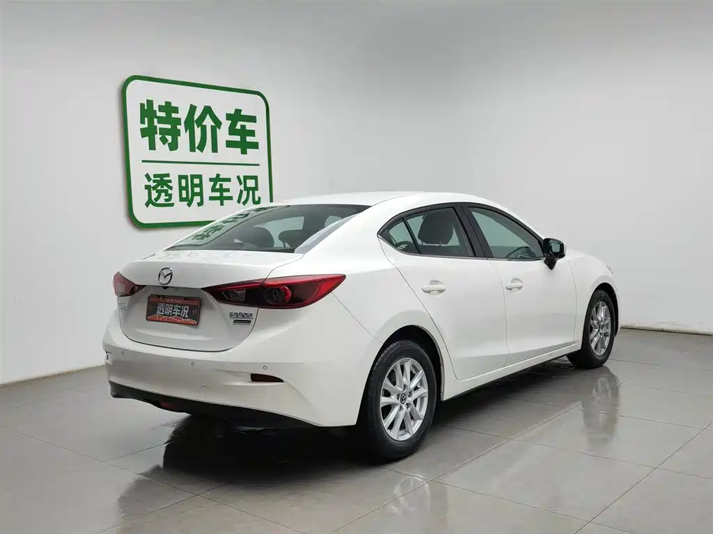 Mazda 3 Axela 2018 — фото 2