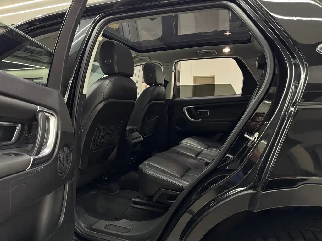 Land Rover Discovery Sport 2016 — фото 11