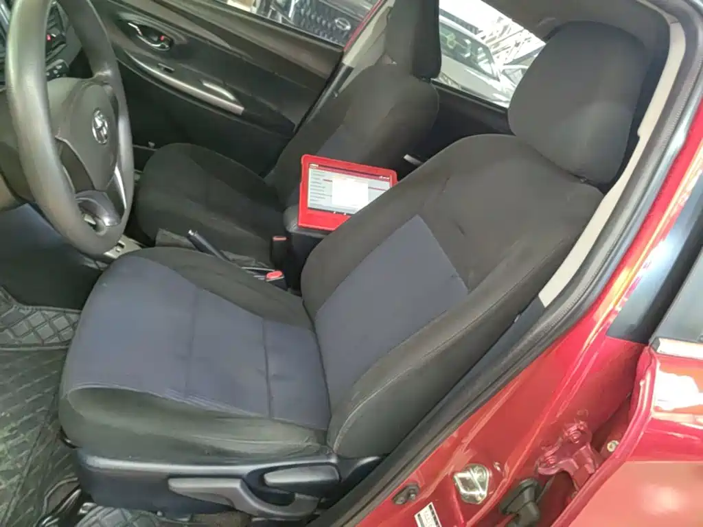 Toyota Yaris L 2016 — фото 15