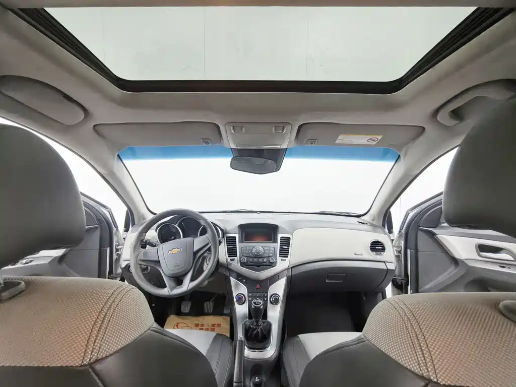 Chevrolet Cruze 2013 — фото 10