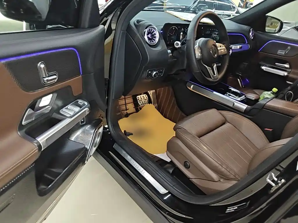 Mercedes-Benz GLB 2022 — фото 16