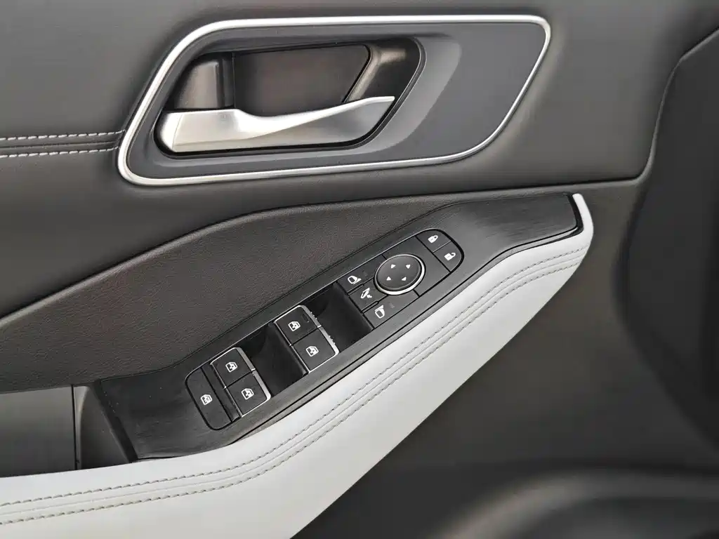 Nissan X-Trail 2024 — фото 17