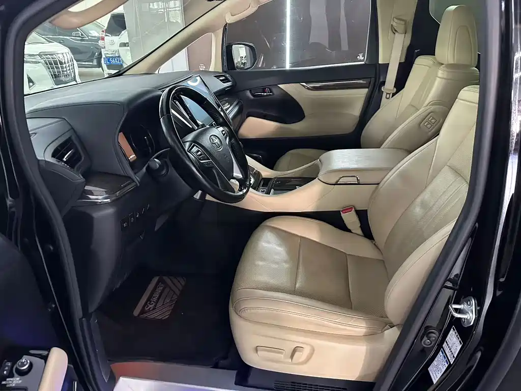 Toyota Alphard 2021 — фото 4