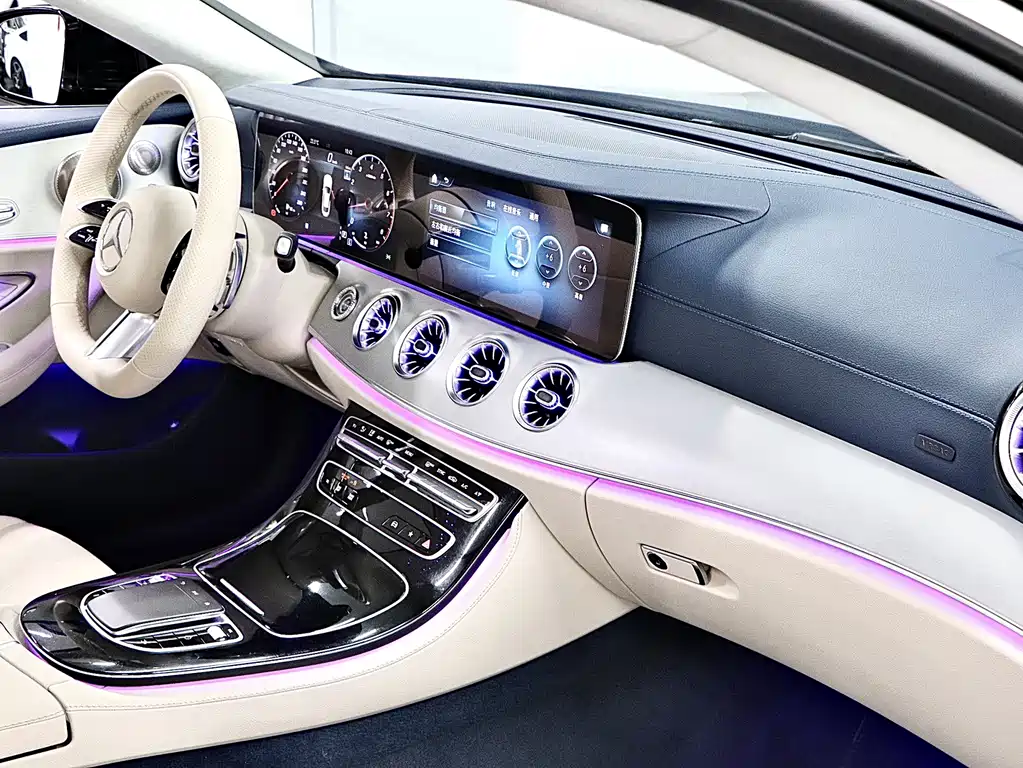 Mercedes-Benz E-Class 2023 — фото 13