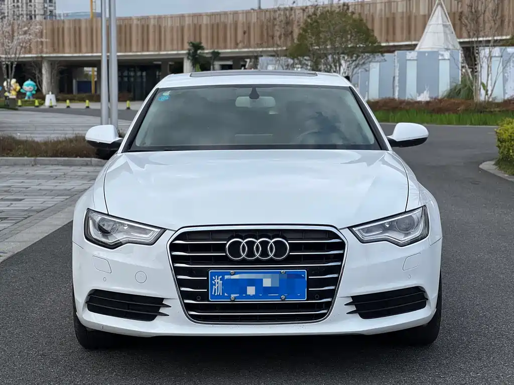 Audi A6L 2015 — фото 2