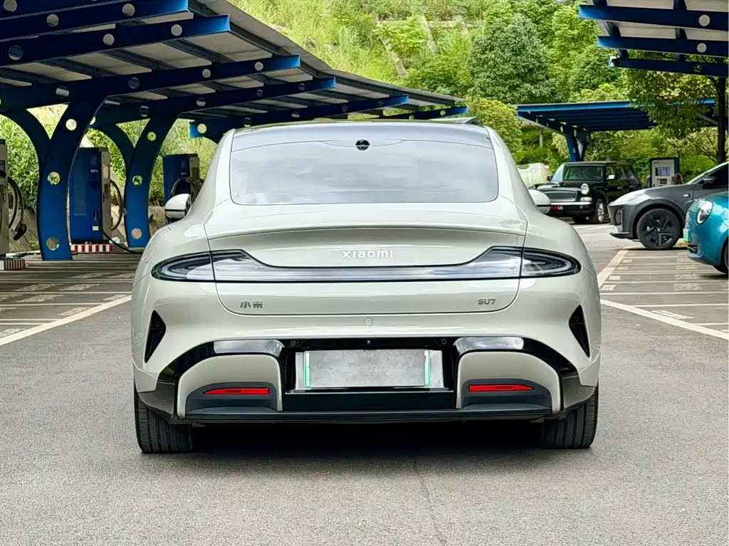Xiaomi SU7 2025 — фото 4
