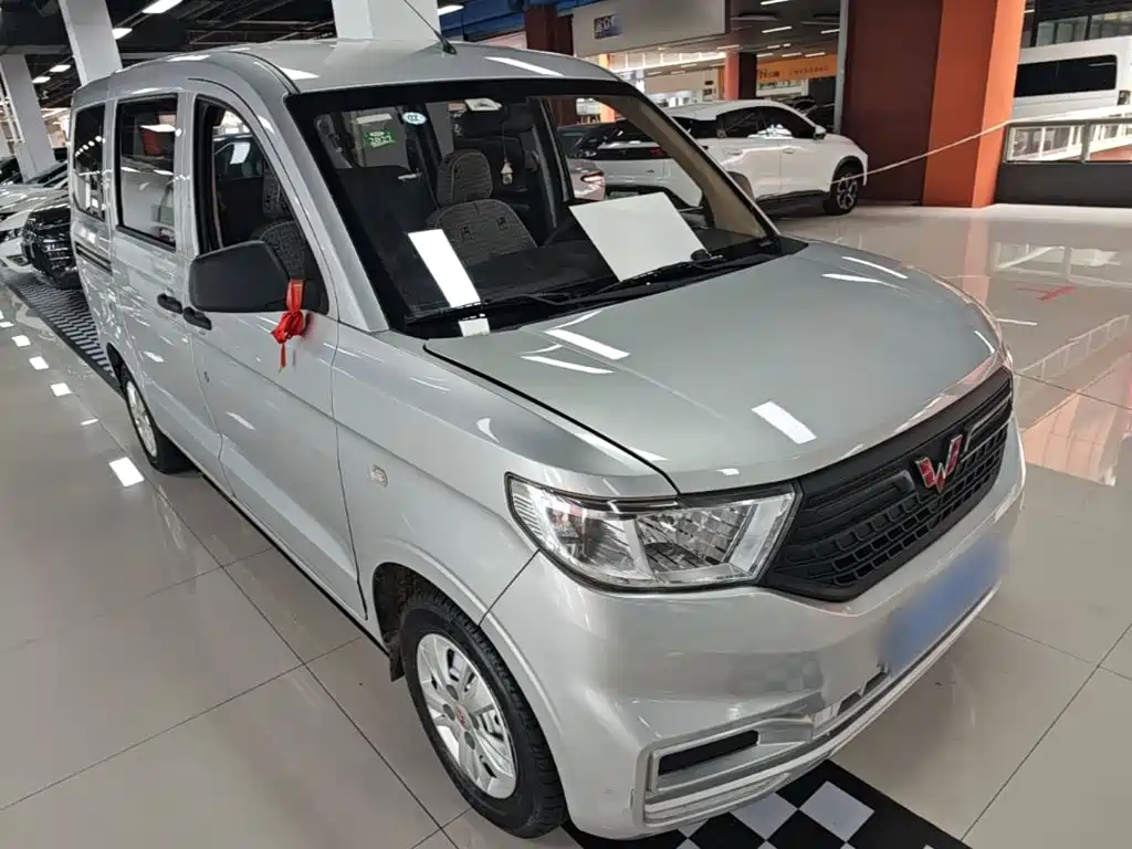 Wuling Hongguang V 2023
