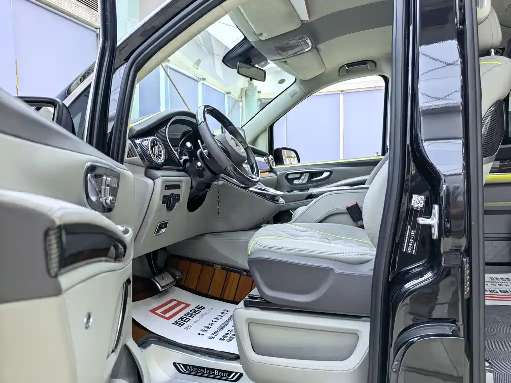 Mercedes-Benz Vito 2023 — фото 13