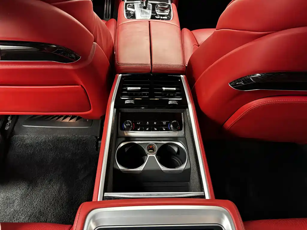 BMW 7 Series 2020 — фото 11