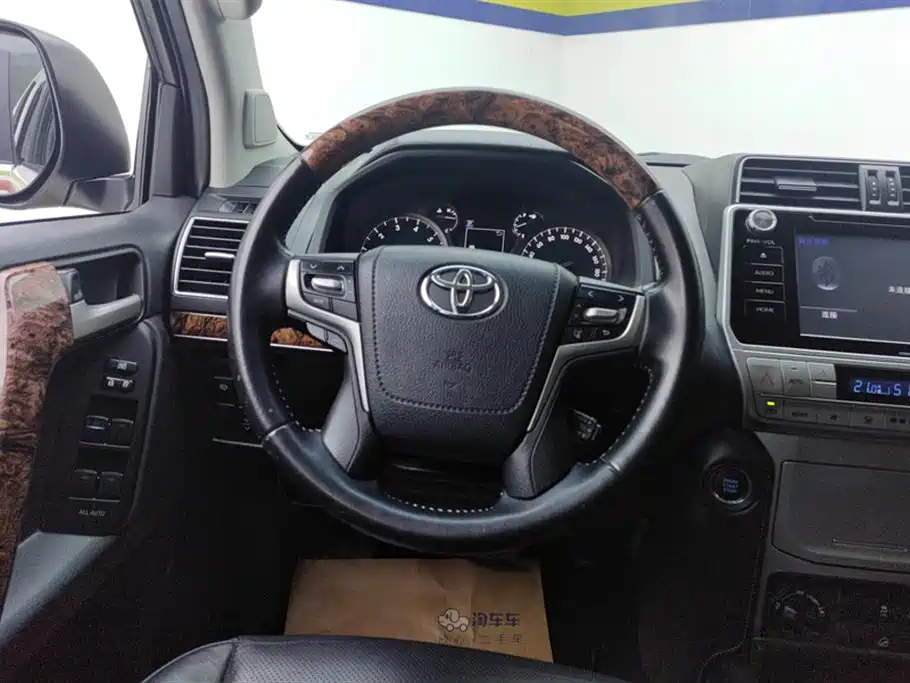 Toyota Prado 2019 — фото 15