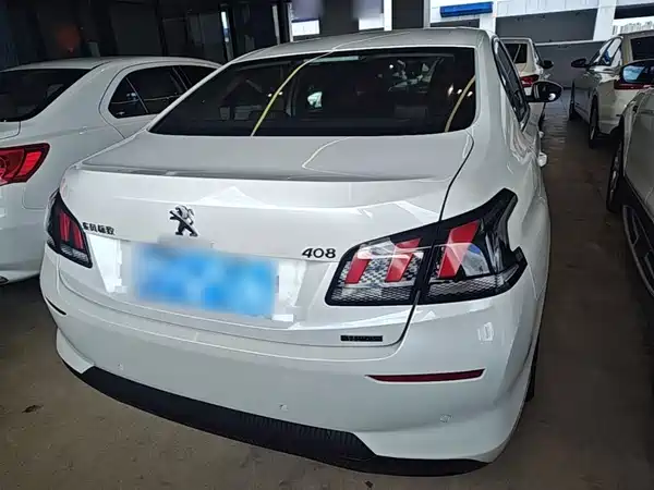 Peugeot 408 2020