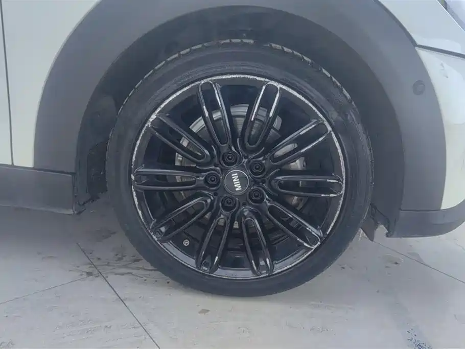MINI MINI 2022
