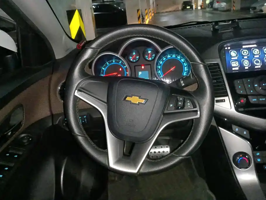 Chevrolet Cruze 2014 — фото 15