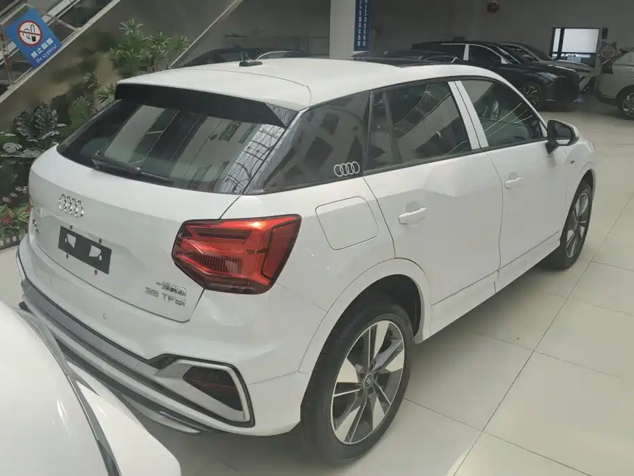 Audi Q2L 2026