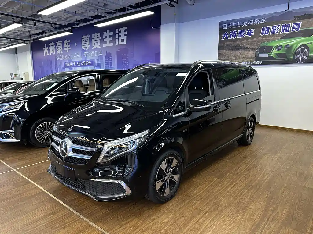 Mercedes-Benz V-Class 2020 — фото 1