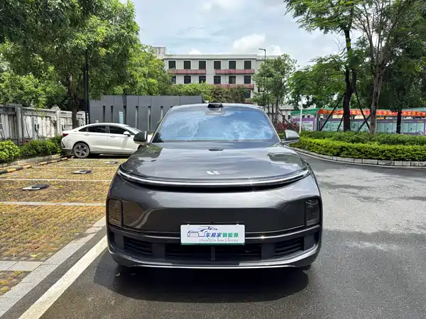 Li Auto L8 2024