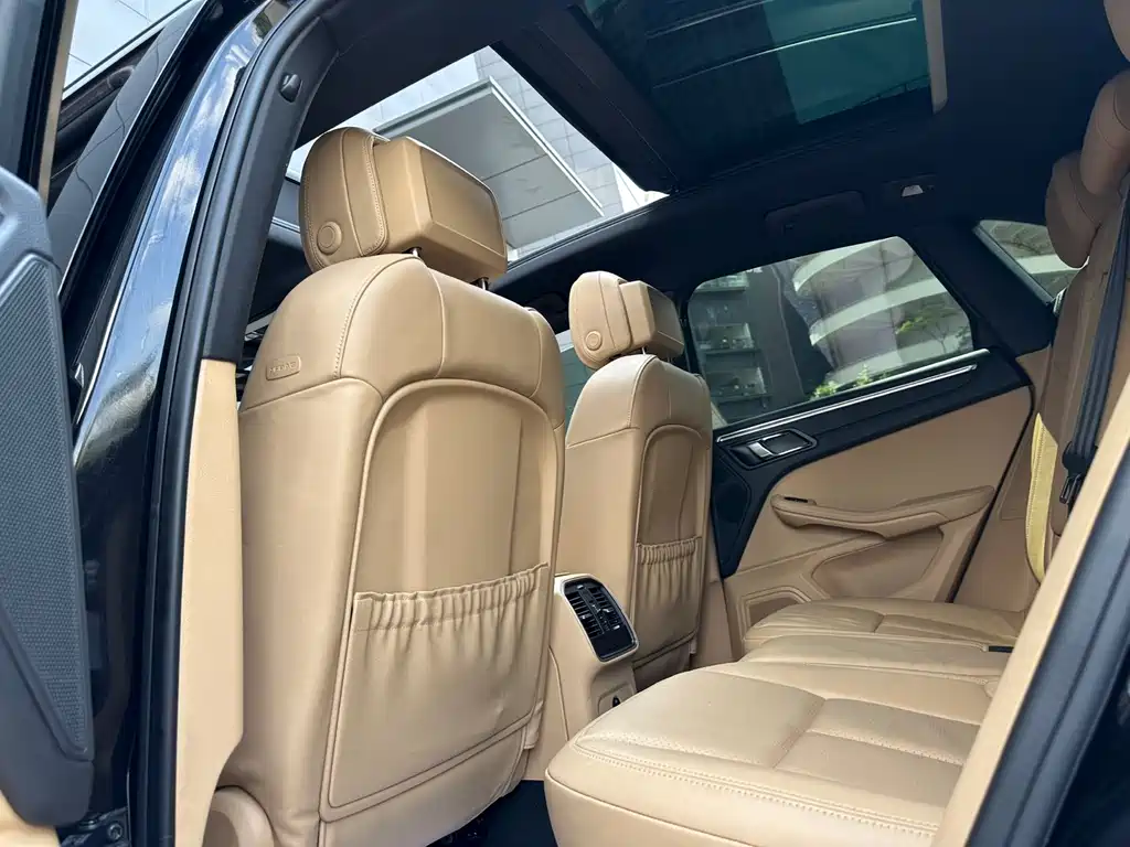 Porsche Macan 2018 — фото 10