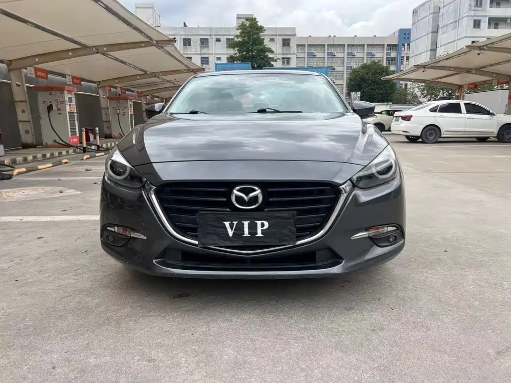 Mazda 3 Axela 2018 — фото 2