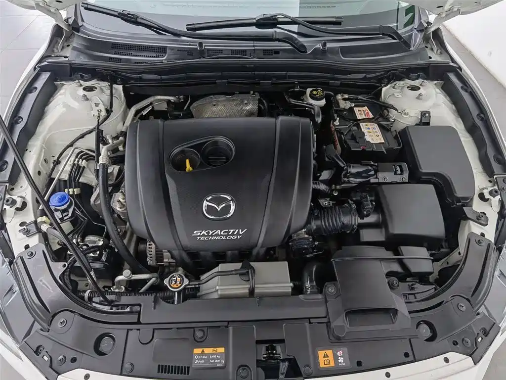 Mazda 3 Axela 2018 — фото 6