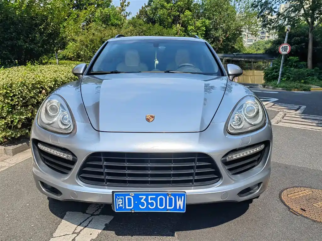 Porsche Cayenne 2013 — фото 10
