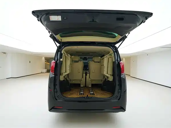 Toyota Alphard 2021