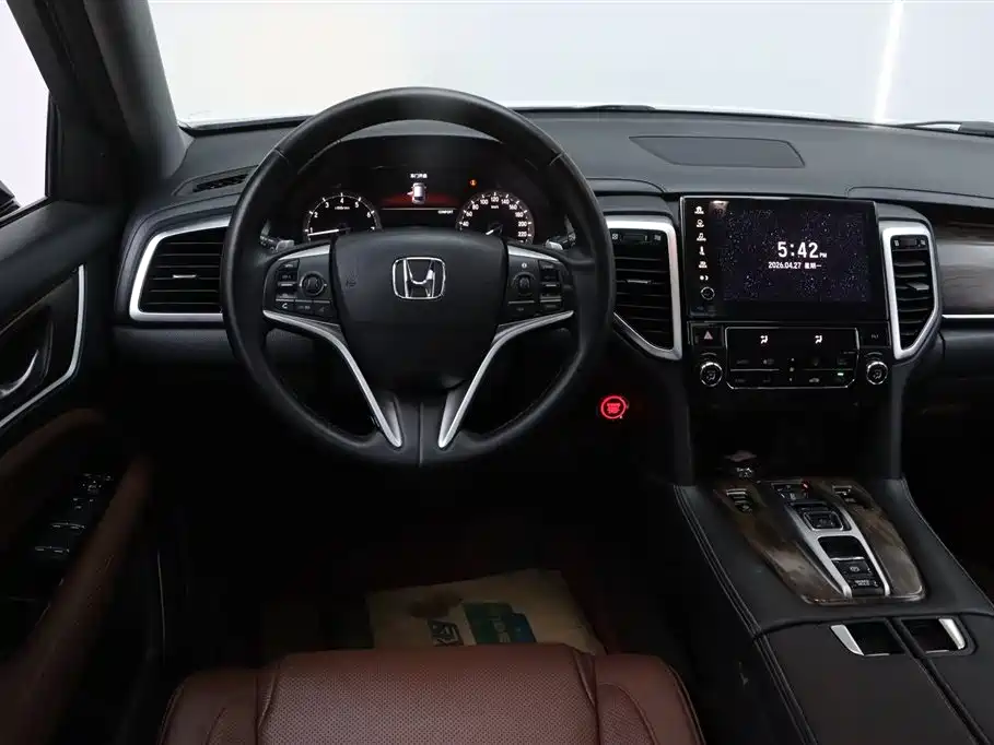 Honda UR-V 2017 — фото 27