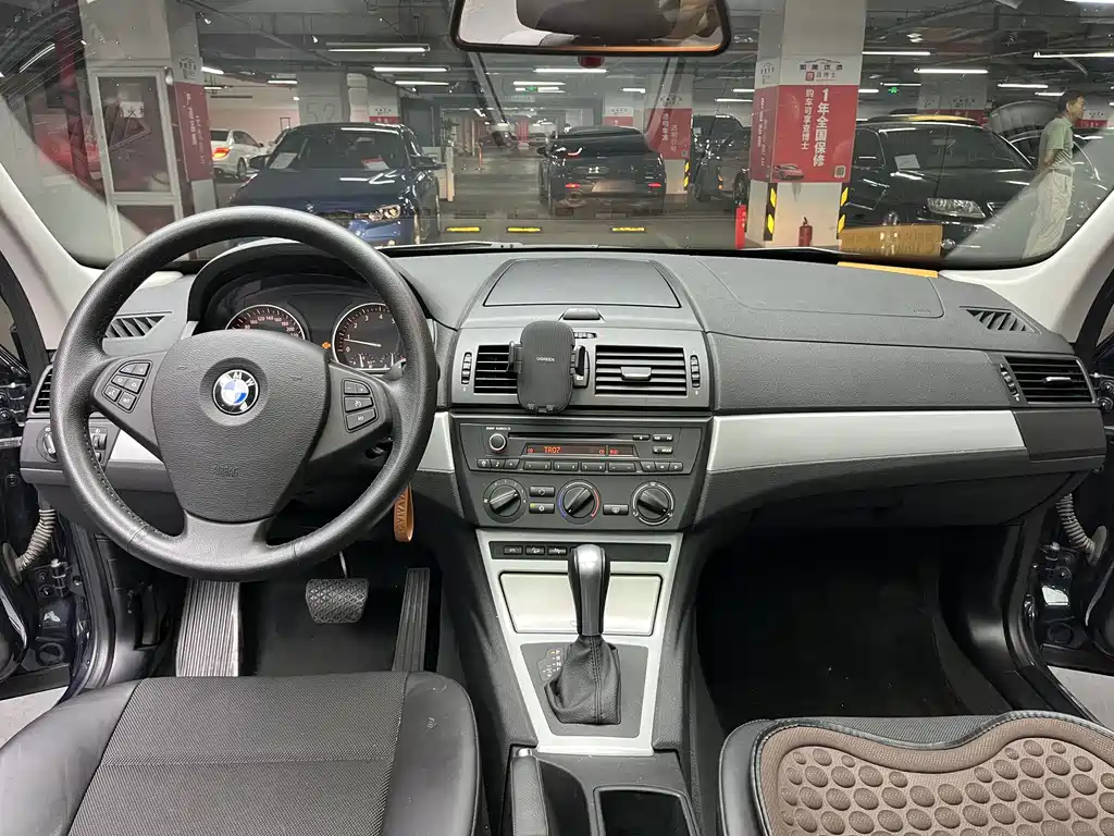 BMW X3 2010 — фото 24