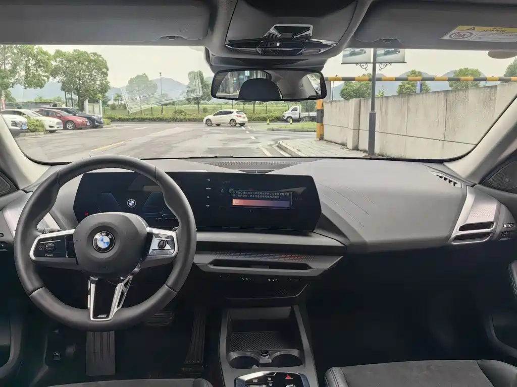 BMW 2 Series 2025 — фото 15