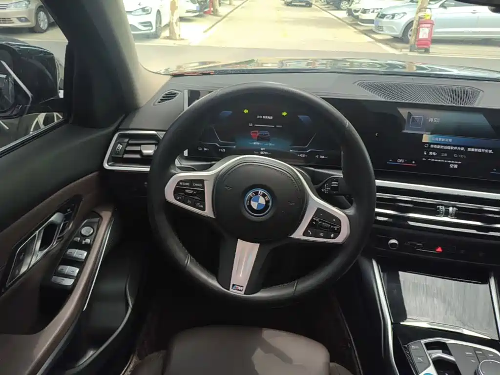 BMW i3 2023 — фото 11