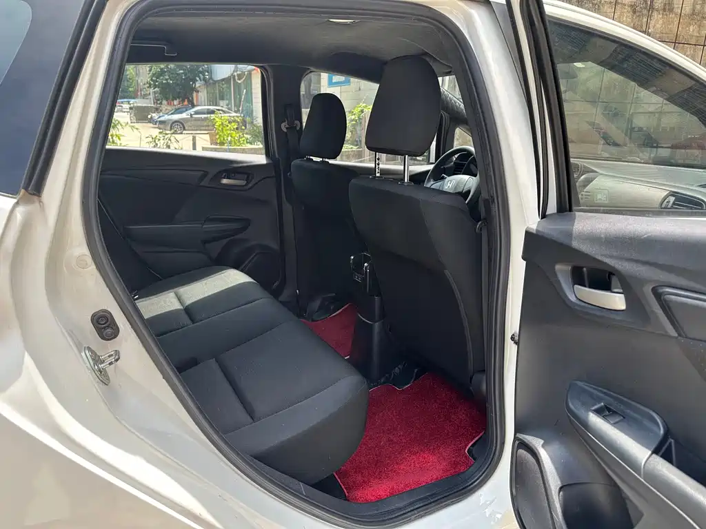 Honda Fit 2015 — фото 9