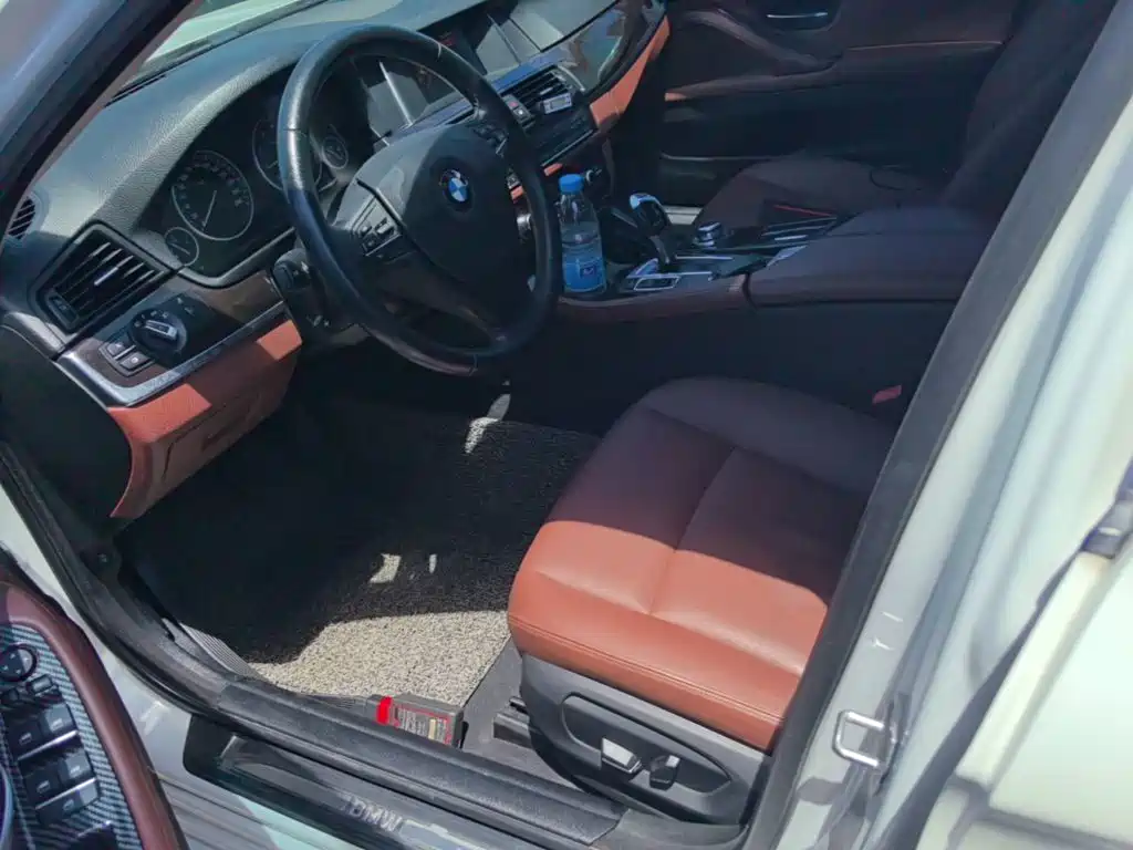 BMW 5 Series 2016 — фото 15