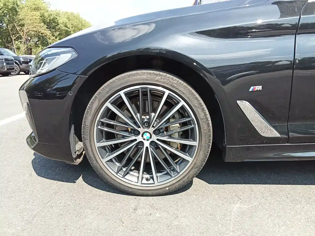 BMW 5 Series 2022