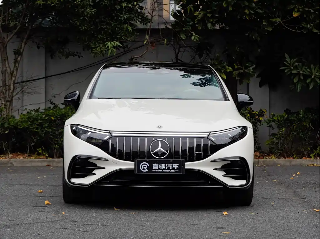 Mercedes-Benz EQS AMG 2023 — фото 2