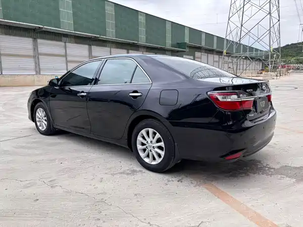 Toyota Camry 2015