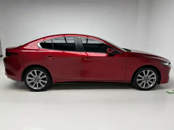 Mazda 3 Axela 2023
