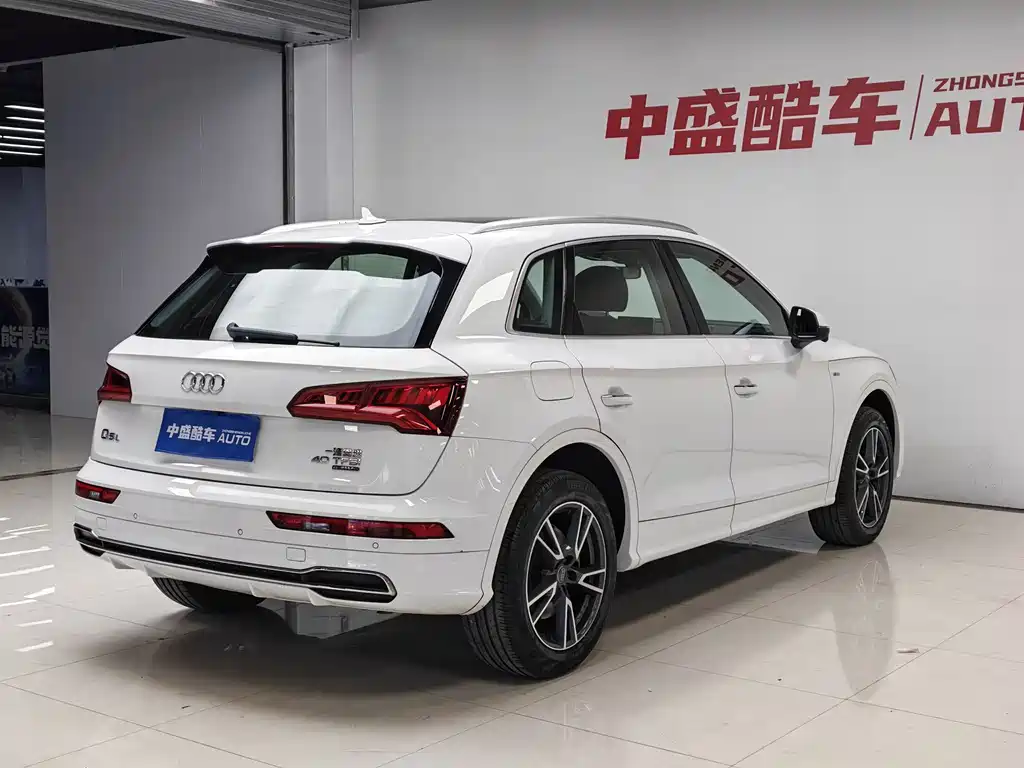Audi Q5L 2018 — фото 5